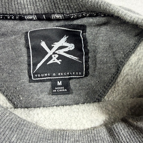 Mens Young And Reckless Sweatshirt Pullover Crew Neck Long Sleeve Gray Size Med - Picture 3 of 6